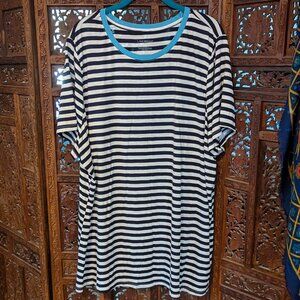 CLEARANCE SALE - Lane Bryant Striped Tee - 22/24 💜